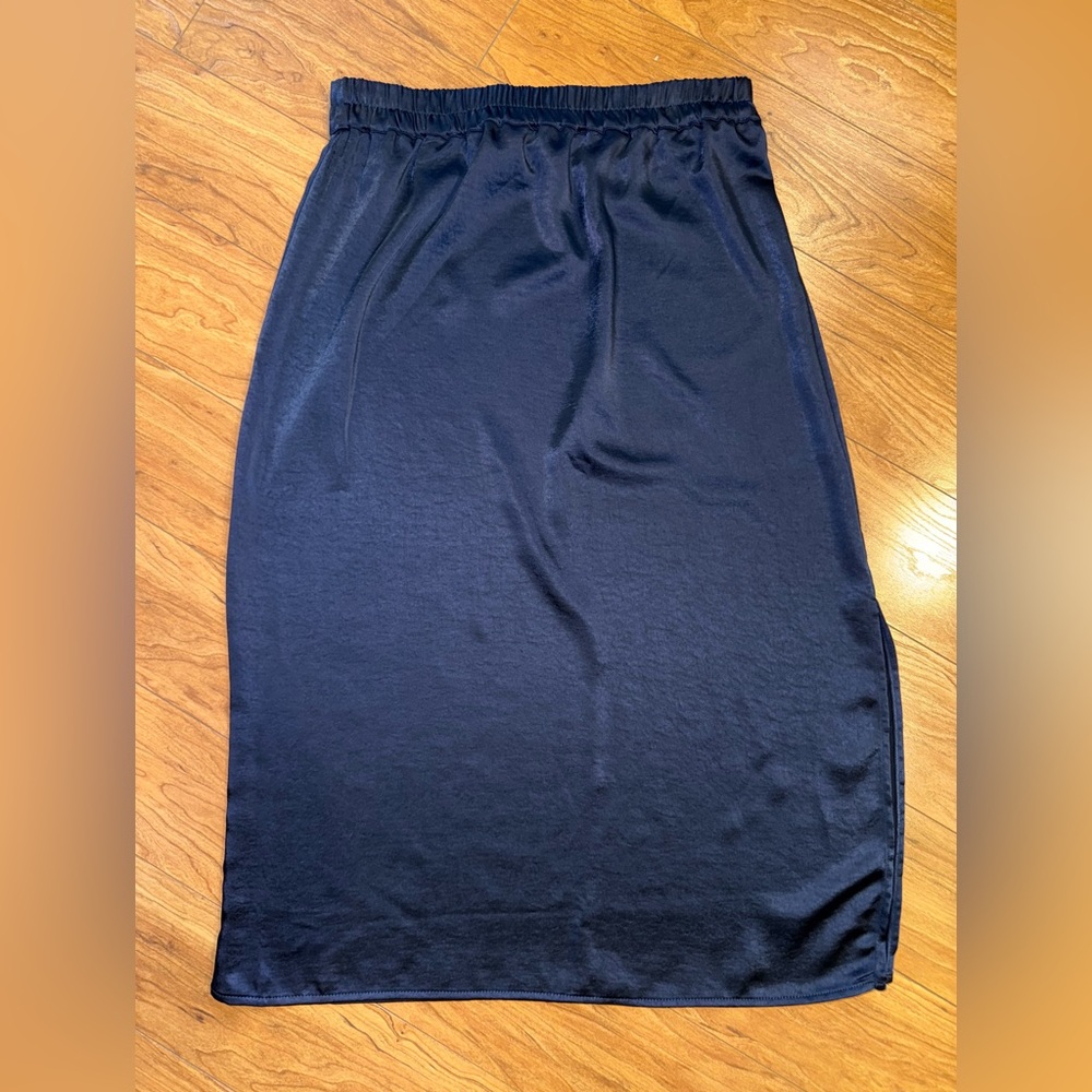 GAP Satin Navy Midi Skirt - Women's Elastic Waist - Size Medium M
